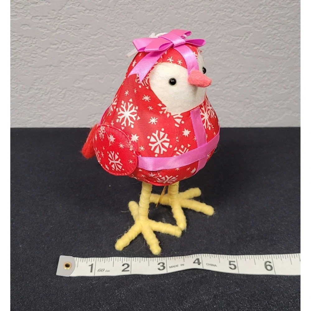 Featherly Friends Bird Dressed As Present Bow 2022